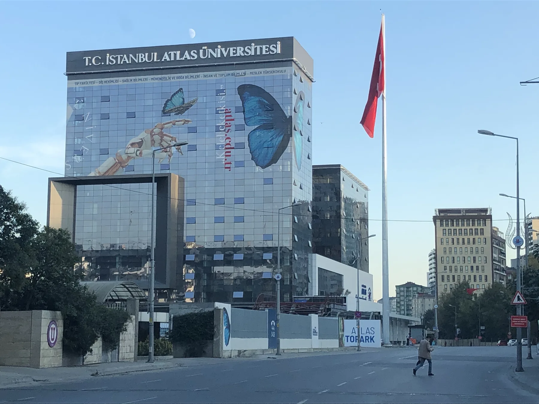 İstanbul Atlas University campus 2